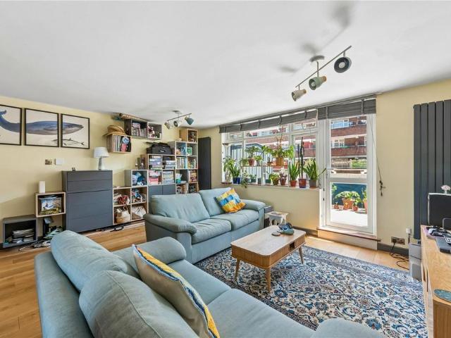 Flat for sale in St. George in the East, Shadwell