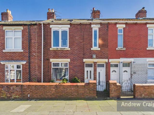 Flat for sale in Westoe, South Shields