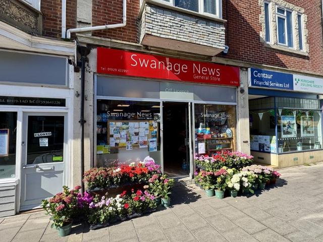 Flat for sale in Swanage, East Dorset