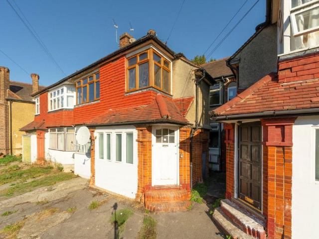 Flat for sale in London Borough of Brent, Greater London