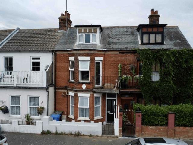 Flat for sale in Felixstowe, Eastbridge