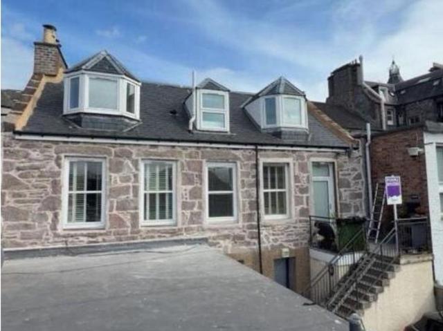 Flat for sale in Bridgend, Moneydie