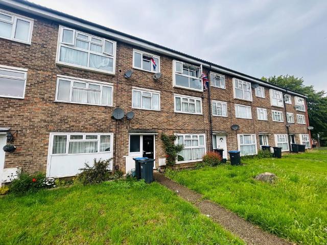 Flat for sale in Hare Street, Harlow