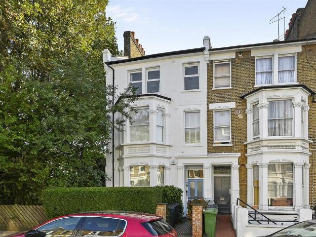 Flat for sale in Brook Green, Greater London