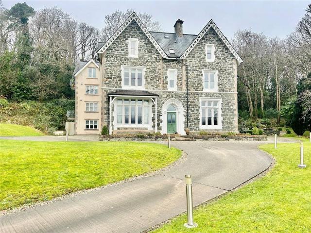 Flat for sale in Menai Bridge