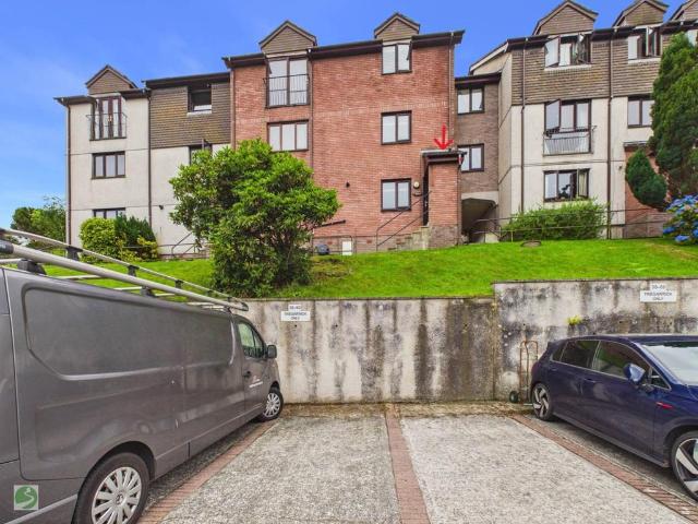 Flat for sale in Plaidy, Looe