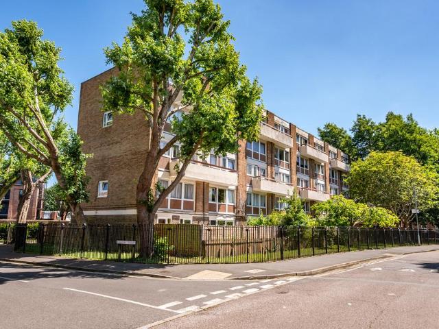 Flat for sale in Somers Town, City Of Portsmouth