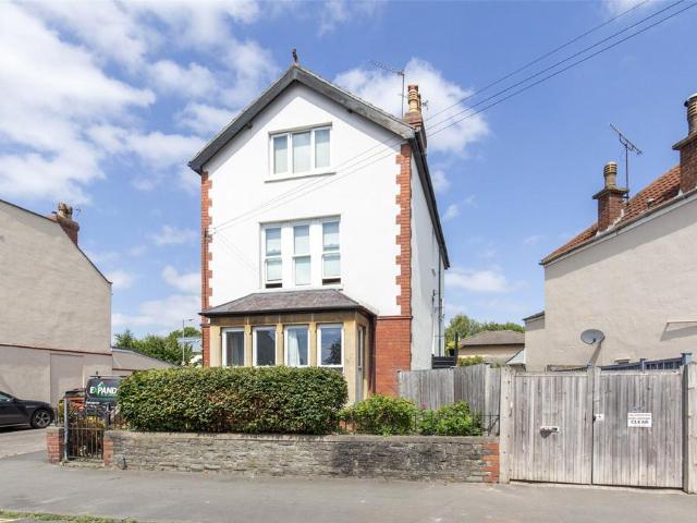 Flat for sale in Feckenham, City Of Bristol