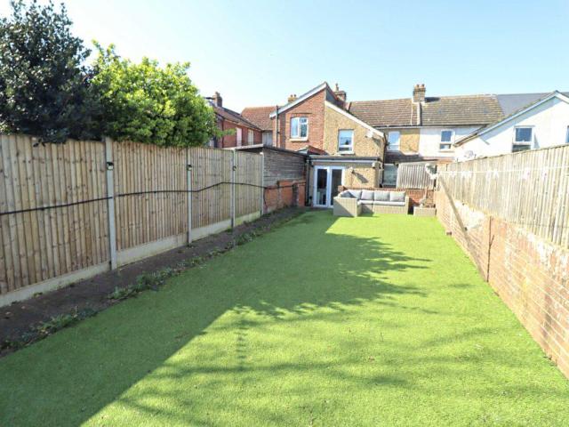 Flat for sale in Spring Vale, Hampshire