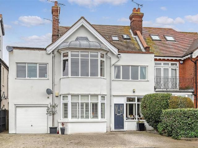 Flat for sale in Southend-on-sea, Southchurch
