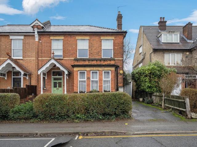 Flat for sale in London Borough of Hillingdon, Greater London