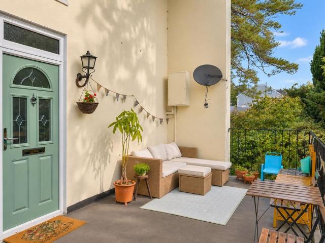 Flat for sale in Royal Tunbridge Wells, Tunbridge Wells