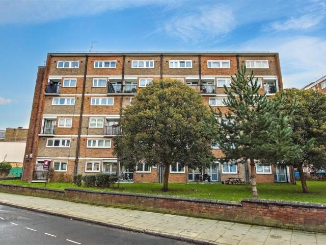 Flat for sale in Old Kent Road, Isle Of Man