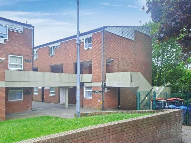 Flat for sale in Sutton Hill, Telford
