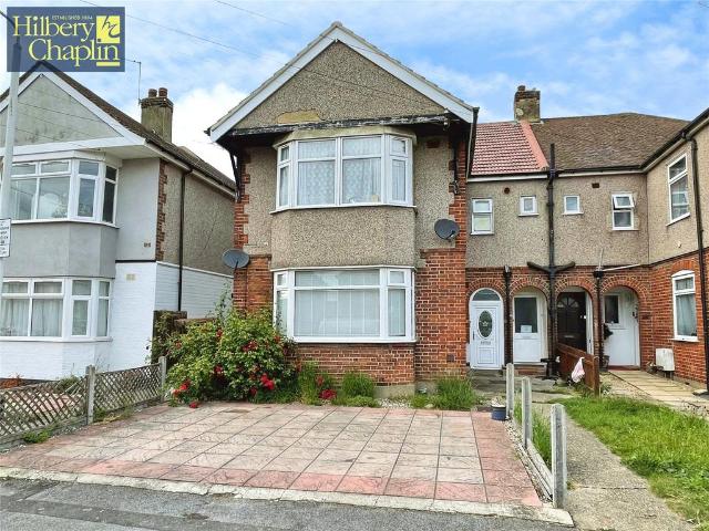 Flat for sale in Rush Green, Greater London
