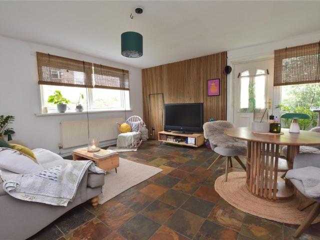 Flat for sale in Burley, West Yorkshire