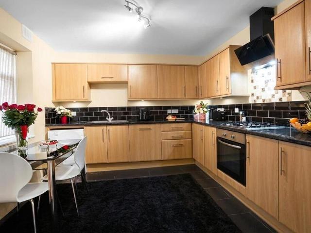Flat for sale in Putney Vale, Greater London