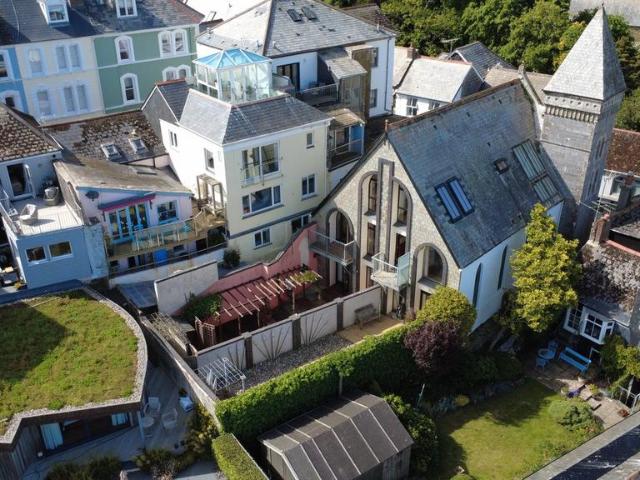 Flat for sale in Fowey, Cornwall