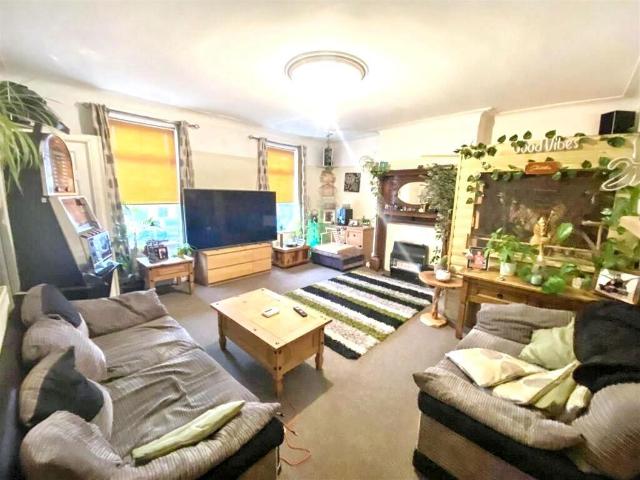 Flat for sale in Hull, City Of Kingston Upon Hull