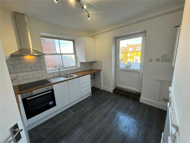 Flat for sale in Walton, Eastbridge