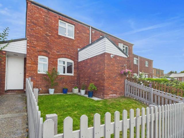 Flat for sale in Clewer Village, Windsor