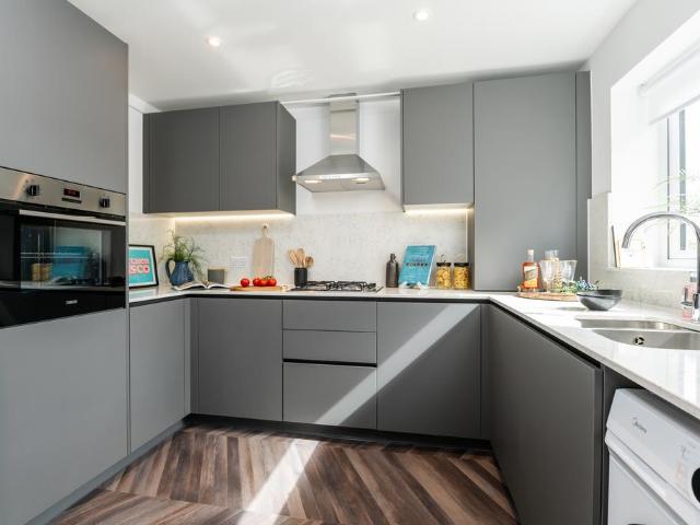 Flat for sale in Swanscombe and Greenhithe, Monks Orchard