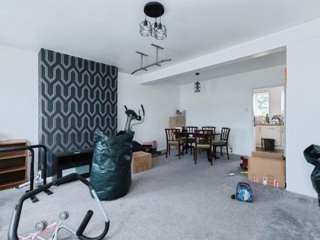 Flat for sale in Bear Cross, Kinson