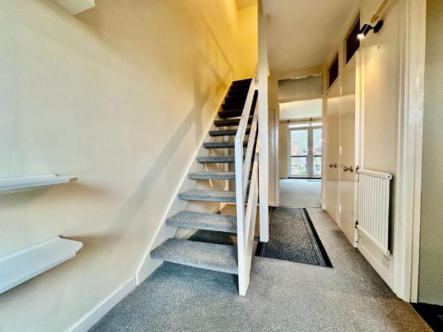 Flat for sale in Folkestone, Lynwood