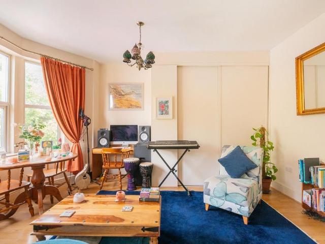 Flat for sale in Easton, Feckenham