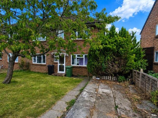 Flat for sale in Chawton, Bolton Low Houses