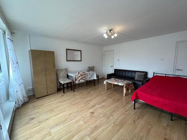 Flat for sale in Greater London