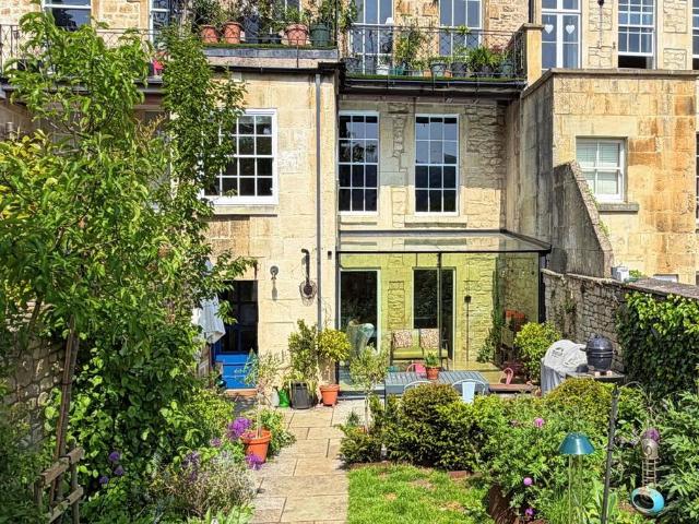 Flat for sale in Grosvenor, Dulcote