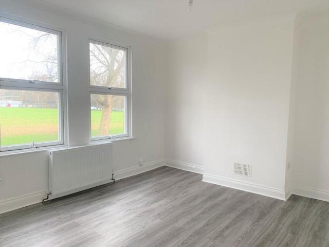 Flat for sale in Clapton, Lower Clapton