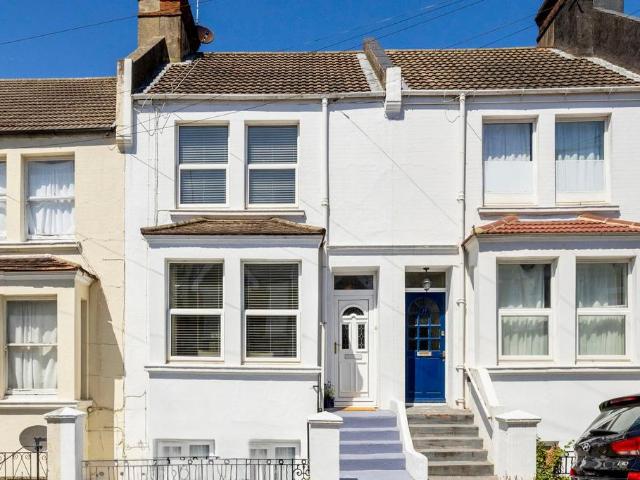 Flat for sale in Brighton & Hove