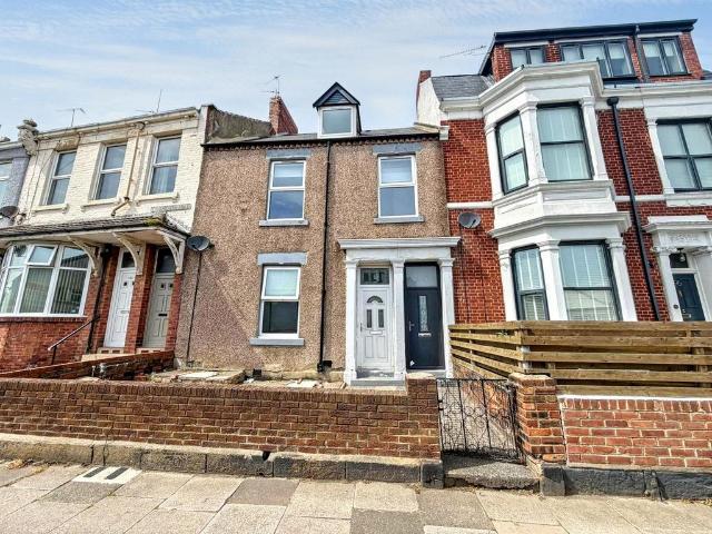 Flat for sale in North Shields, North Tyneside