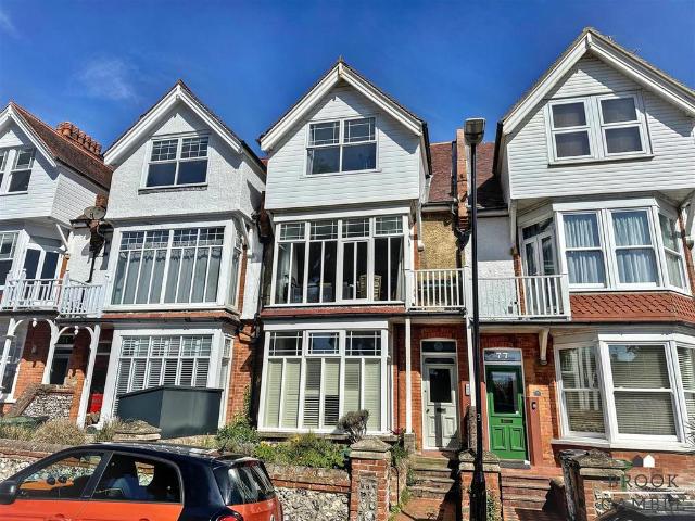 Flat for sale in Old Town, Eastbourne