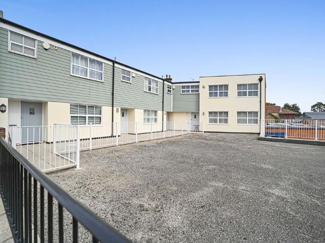 Flat for sale in Whisstocks Place, Eastbridge