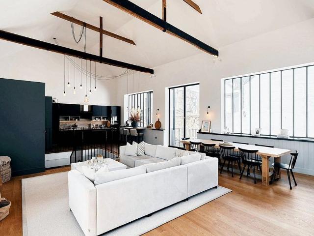 Flat for sale in St Helier, Greater London