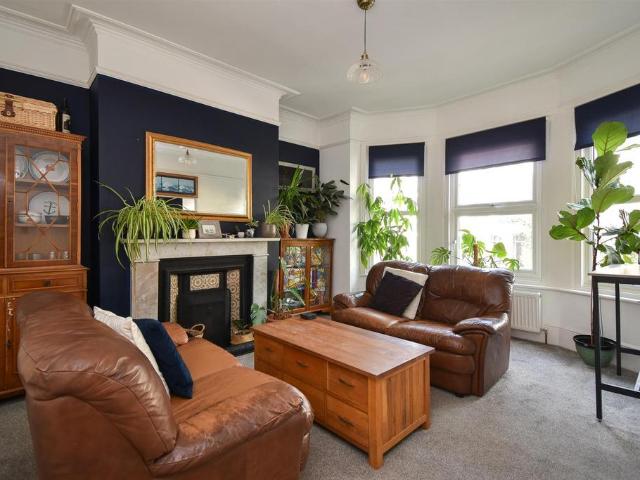 Flat for sale in West Hill, Guestling Green