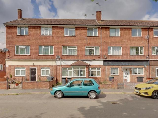 Flat for sale in Leigh Park, Spring Vale