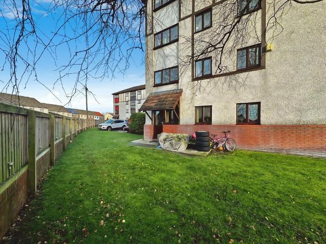 Flat for sale in Higher Bartle, Lancashire
