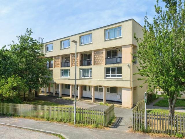 Flat for sale in Mount Wise
