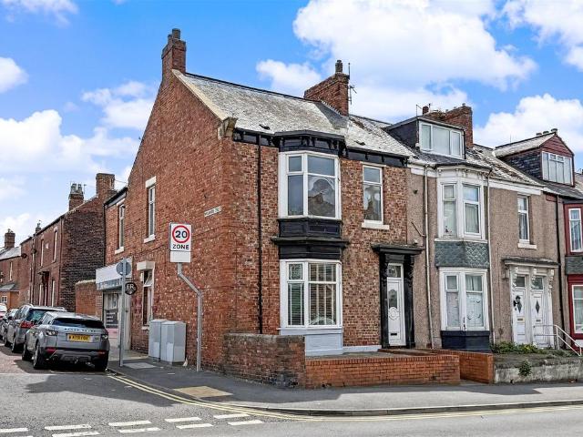 Flat for sale in Westoe, South Shields
