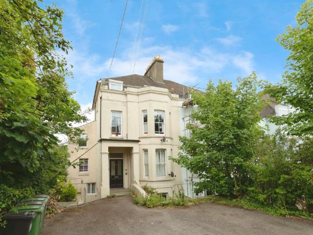 Flat for sale in Silverhill, Guestling Green