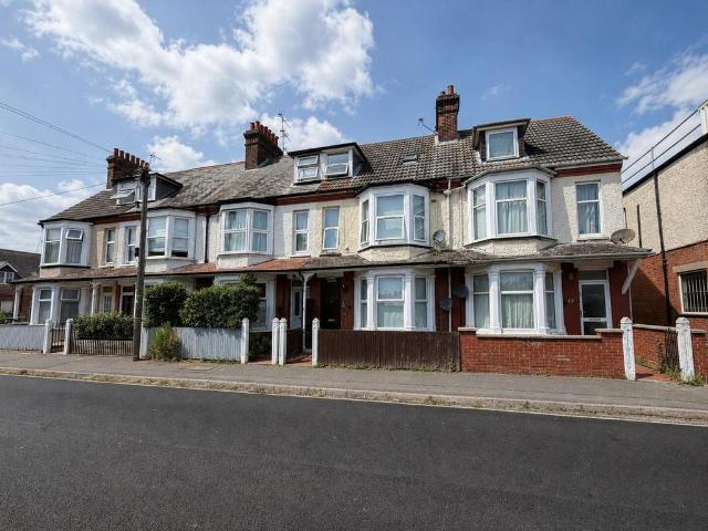 Flat for sale in Walton, Eastbridge