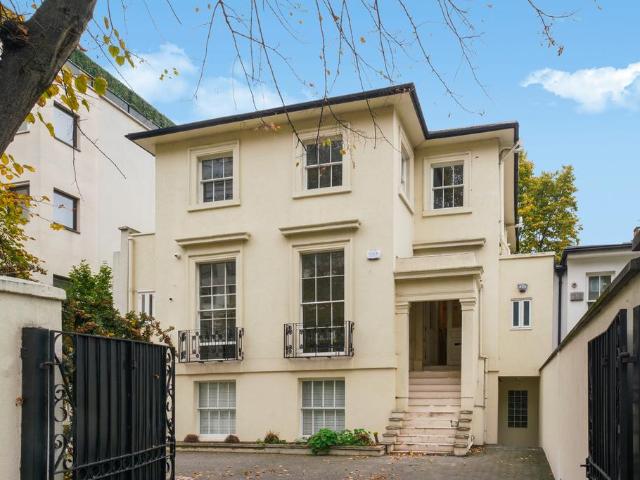 Flat for sale in St. John's Wood, Isle Of Man