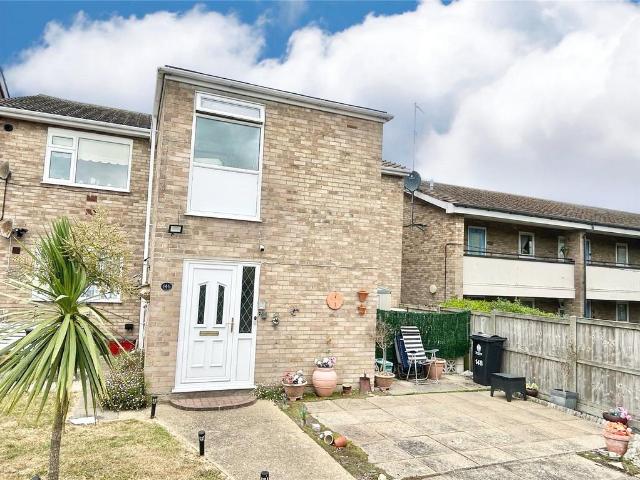 Flat for sale in Holland-on-Sea, Dale Hill