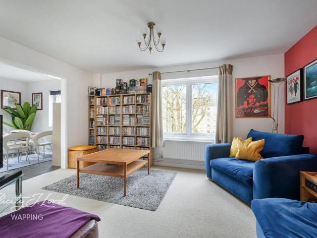 Flat for sale in Tower Liberty, Wapping