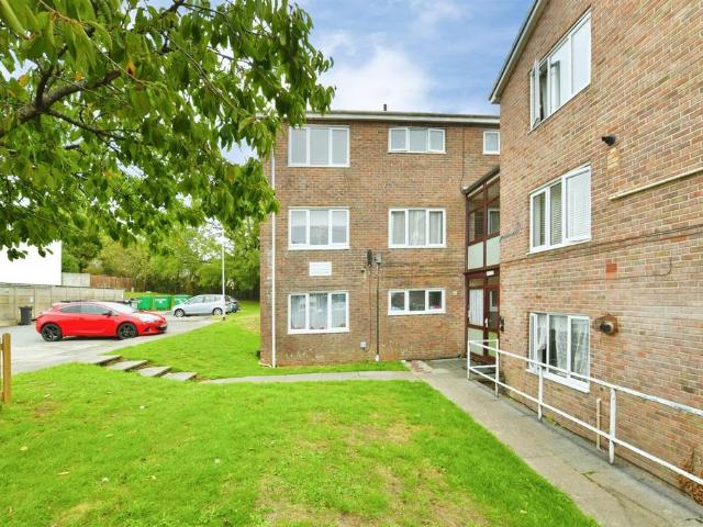 Flat for sale in Tamerton Foliot, Plymouth