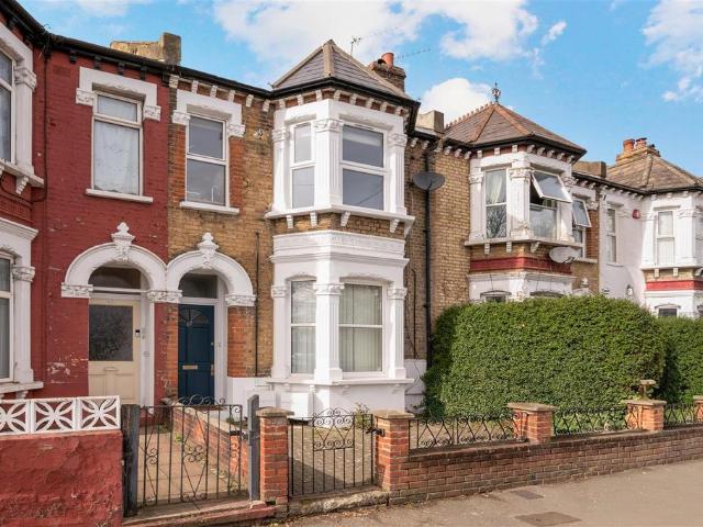 Flat for sale in London Borough of Merton, Greater London